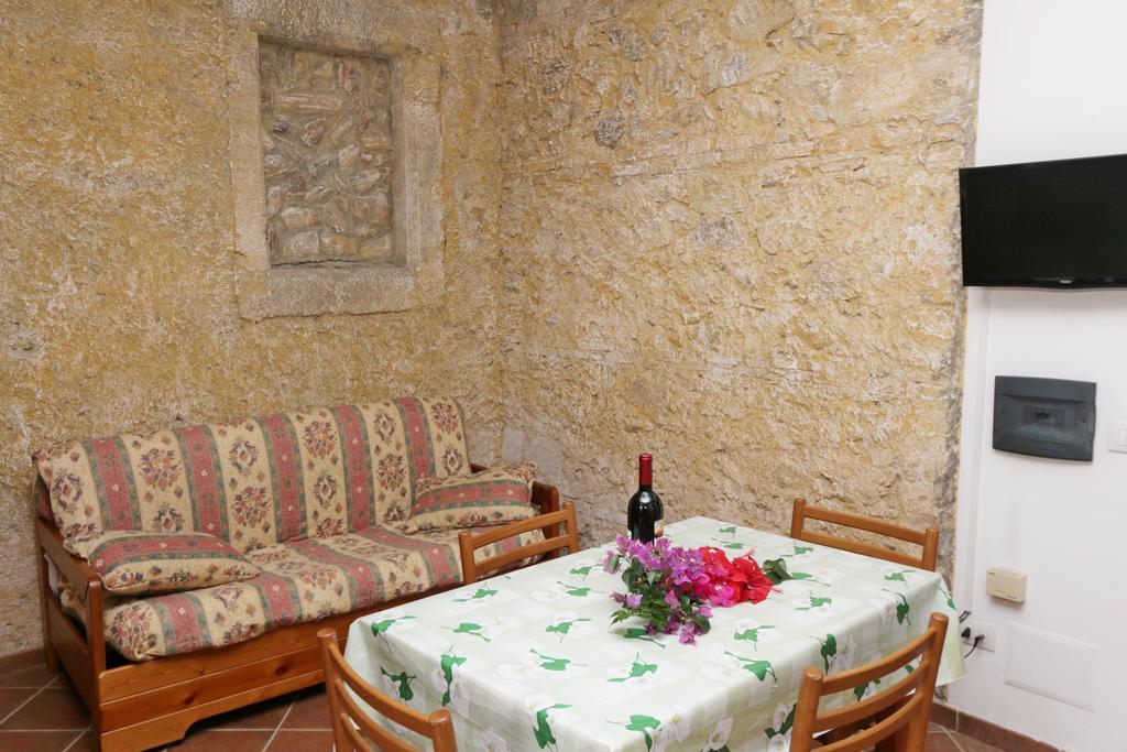 Residenza La Vigna Aparthotel Parghelia Exteriör bild